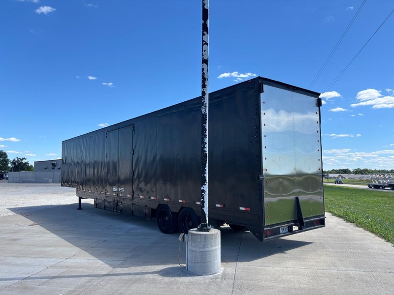 Kentucky 53 HAULER Vehicle Full-screen Gallery Image 06
