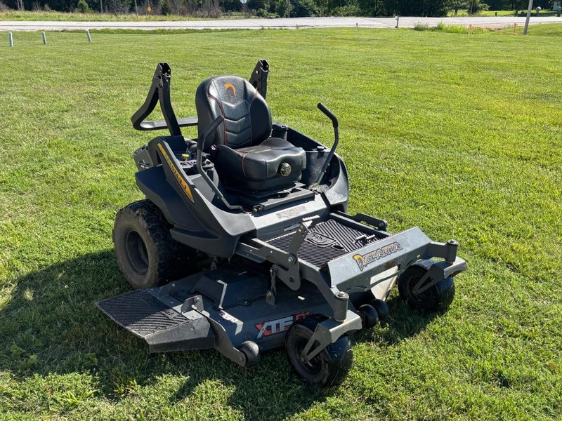 Spartan RZ HD 61 Vehicle Full-screen Gallery Image 05