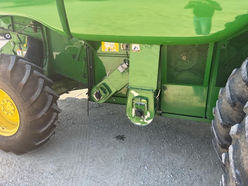John Deere 9660STS Vehicle Full-screen Gallery Image 11