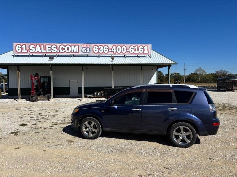 Mitsubishi Outlander Vehicle Full-screen Gallery Image 01