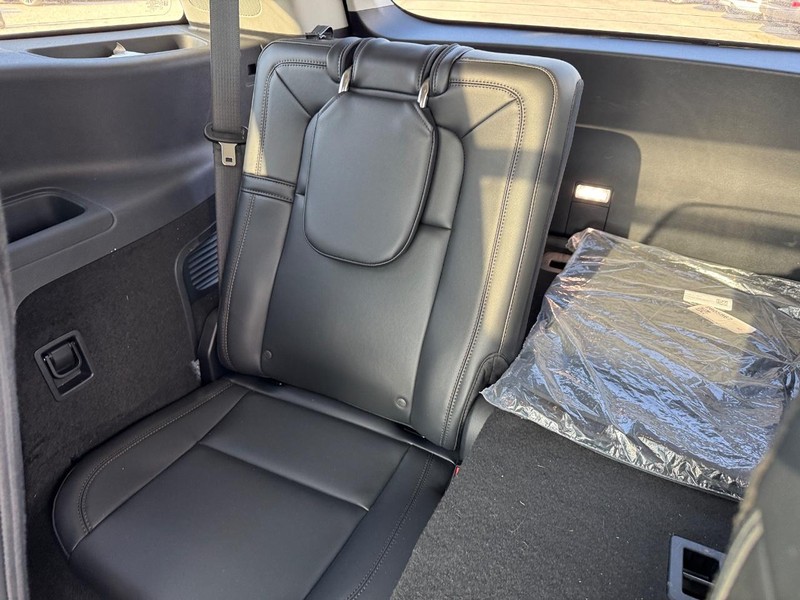 Lincoln Aviator Vehicle Full-screen Gallery Image 14