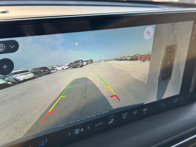 Lincoln Aviator Vehicle Full-screen Gallery Image 27