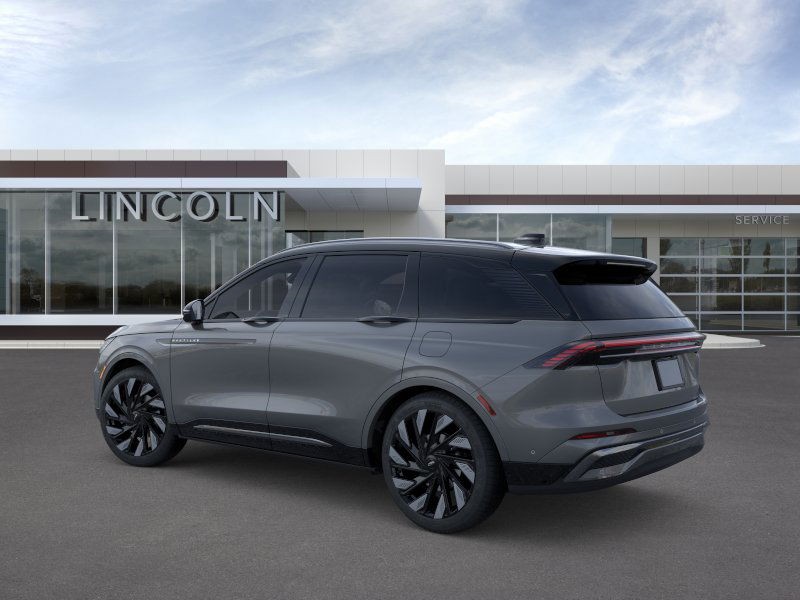 Lincoln Nautilus Vehicle Full-screen Gallery Image 04