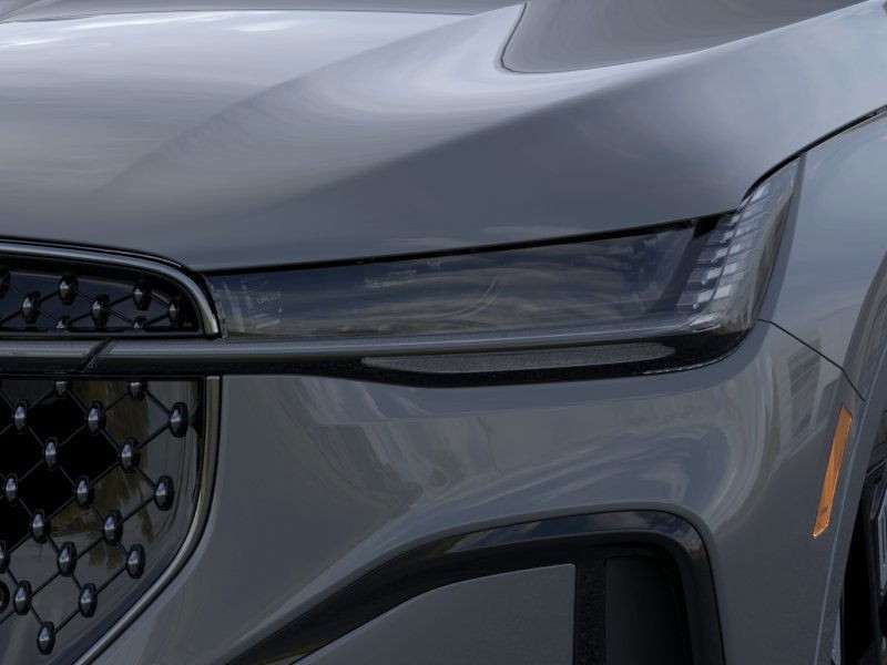 Lincoln Nautilus Vehicle Full-screen Gallery Image 19