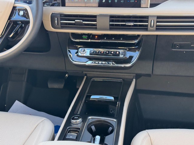 2025 Lincoln Corsair Grand Touring - Photo 16