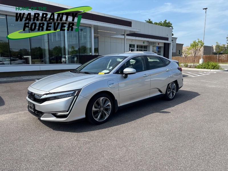 Used 2018 Honda Clarity Base with VIN JHMZC5F1XJC003854 for sale in Saint Peters, MO