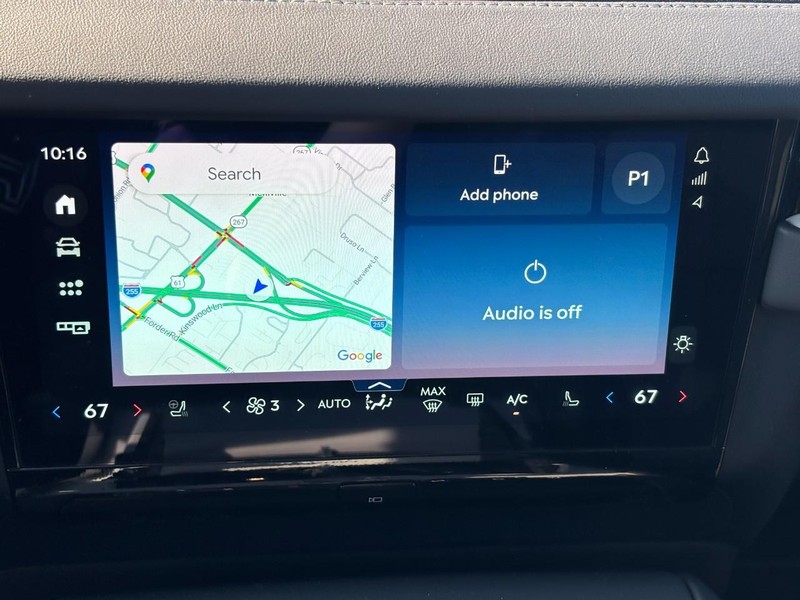 Lincoln Navigator Vehicle Full-screen Gallery Image 26