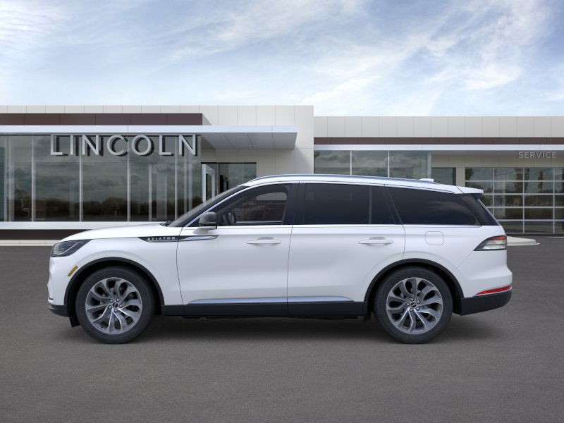 Lincoln Aviator Vehicle Full-screen Gallery Image 03