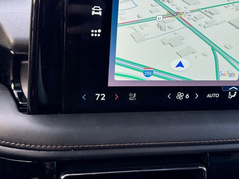 Lincoln Aviator Vehicle Full-screen Gallery Image 25