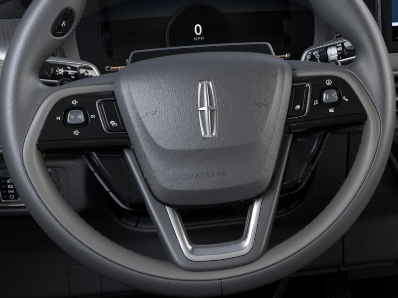 Lincoln Corsair Vehicle Full-screen Gallery Image 13