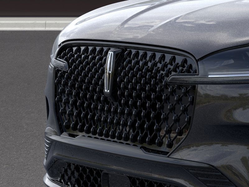 Lincoln Aviator Vehicle Full-screen Gallery Image 18