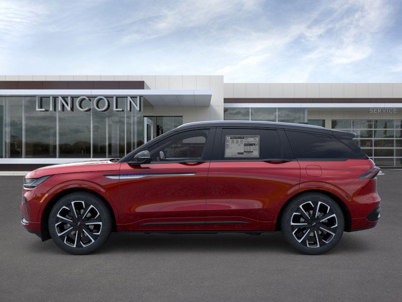 Lincoln Nautilus Vehicle Full-screen Gallery Image 03