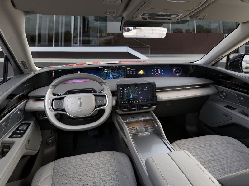 Lincoln Nautilus Vehicle Full-screen Gallery Image 10