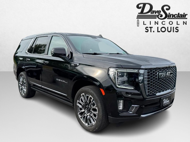 GMC Yukon Vehicle Full-screen Gallery Image 03