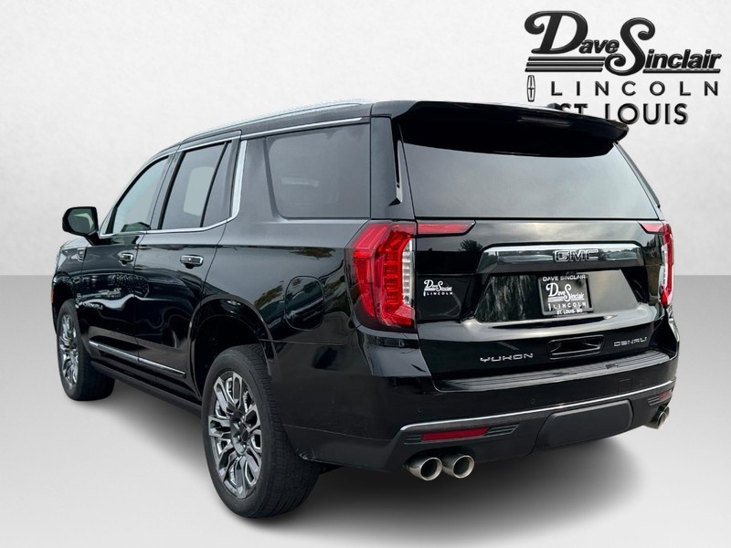 GMC Yukon Vehicle Full-screen Gallery Image 07