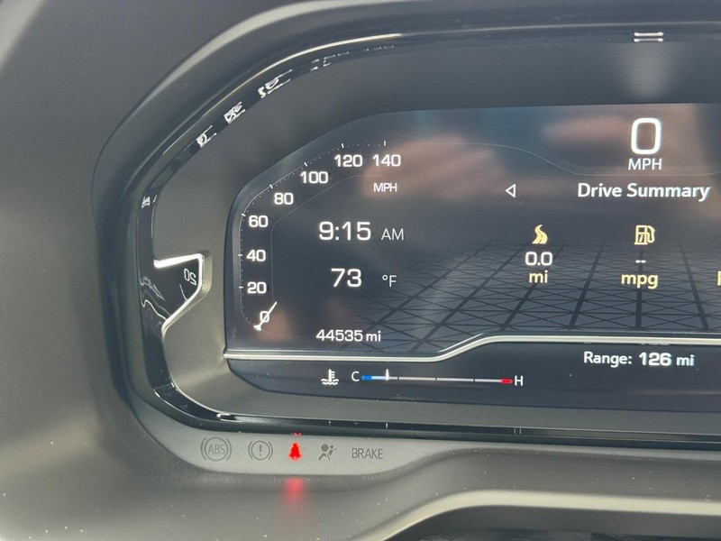 GMC Yukon Vehicle Full-screen Gallery Image 27