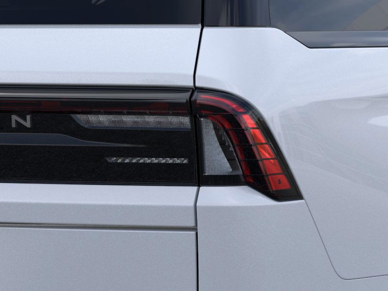 Lincoln Navigator L Vehicle Full-screen Gallery Image 22