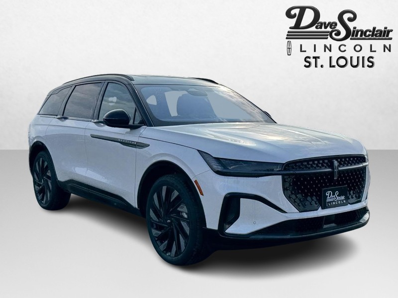 Lincoln Nautilus Vehicle Full-screen Gallery Image 03