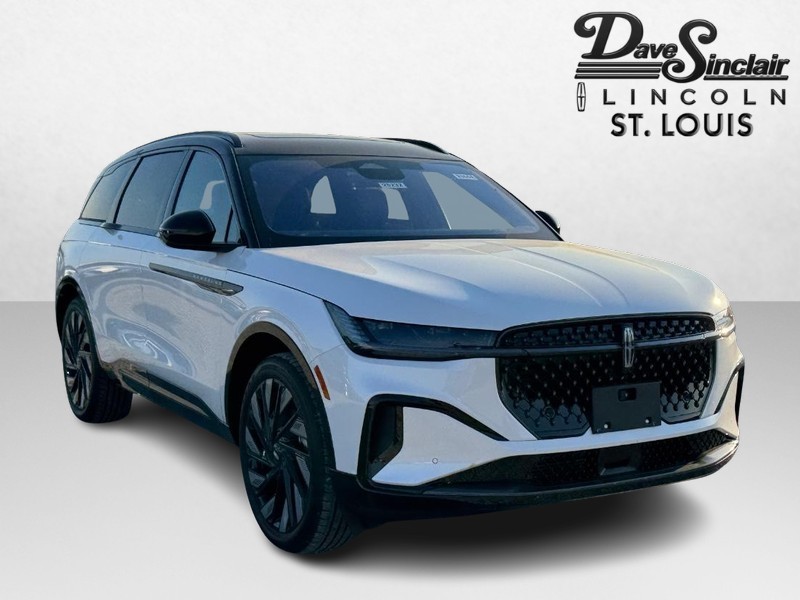 Lincoln Nautilus Vehicle Full-screen Gallery Image 03