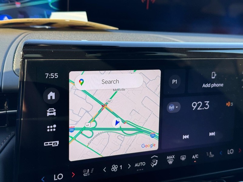 Lincoln Nautilus Vehicle Full-screen Gallery Image 23