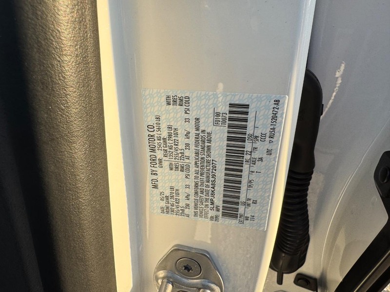 Lincoln Nautilus Vehicle Full-screen Gallery Image 25