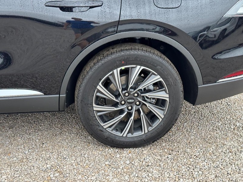 Lincoln Aviator Vehicle Full-screen Gallery Image 10