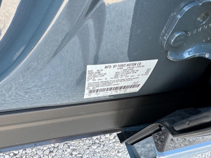 Lincoln Aviator Vehicle Full-screen Gallery Image 28