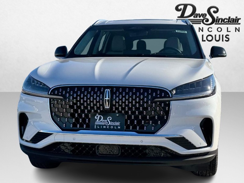 Lincoln Aviator Vehicle Full-screen Gallery Image 02