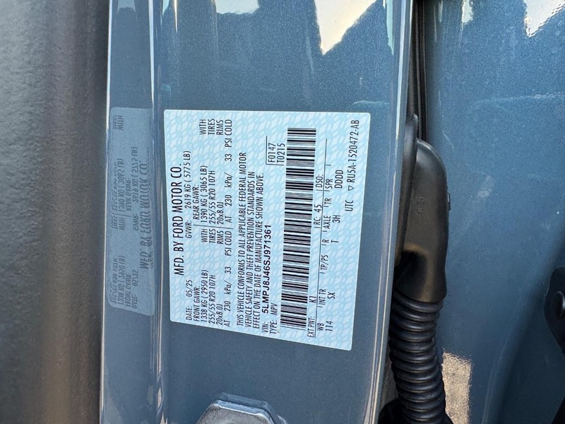 Lincoln Nautilus Vehicle Full-screen Gallery Image 27