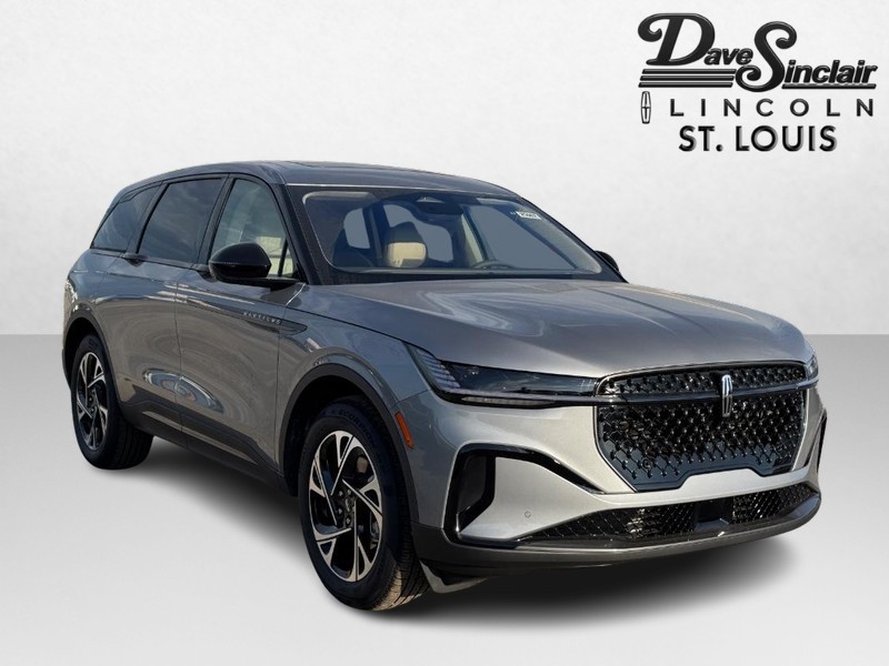 Lincoln Nautilus Vehicle Full-screen Gallery Image 03