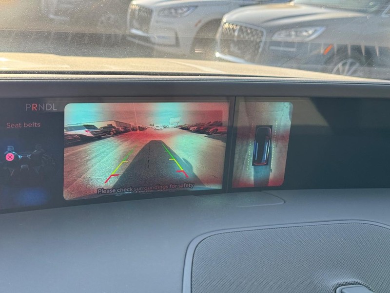 Lincoln Nautilus Vehicle Full-screen Gallery Image 24