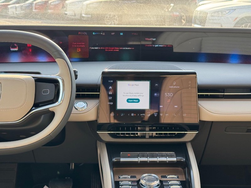 Lincoln Nautilus Vehicle Full-screen Gallery Image 15