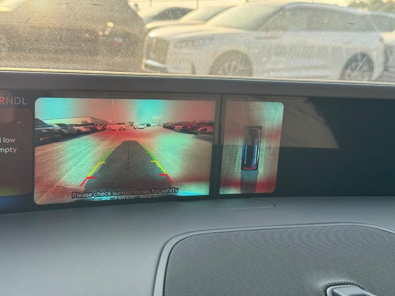 Lincoln Nautilus Vehicle Full-screen Gallery Image 24