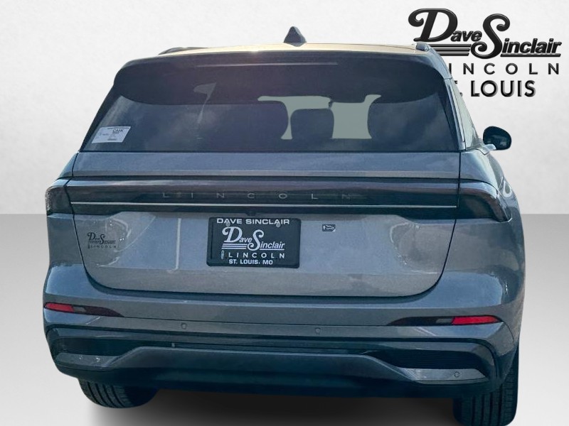 Lincoln Nautilus Vehicle Full-screen Gallery Image 06