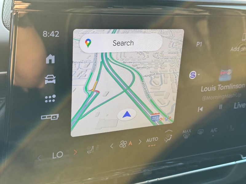 Lincoln Nautilus Vehicle Full-screen Gallery Image 23