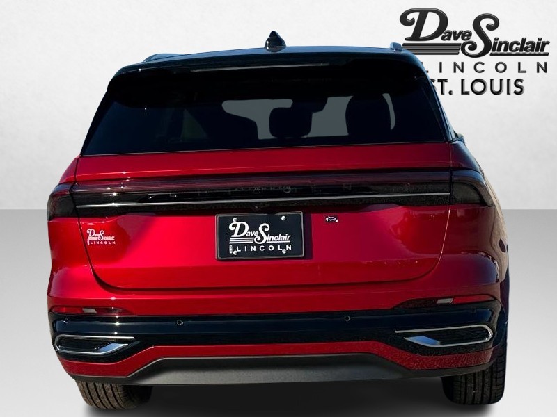 Lincoln Nautilus Vehicle Full-screen Gallery Image 06