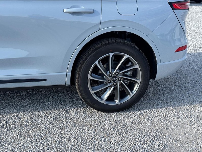 Lincoln Corsair Vehicle Full-screen Gallery Image 10