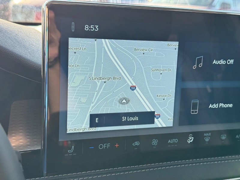 Lincoln Corsair Vehicle Full-screen Gallery Image 24