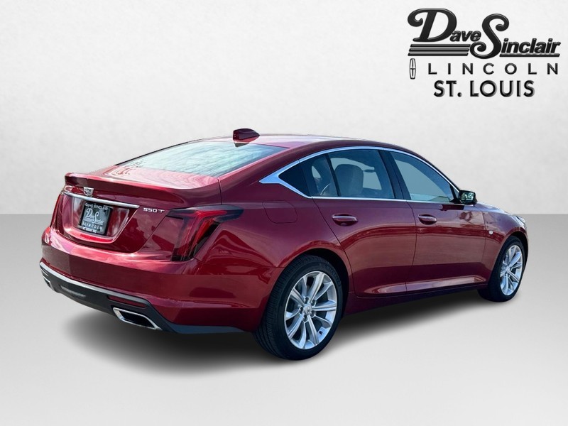 Cadillac CT5 Vehicle Full-screen Gallery Image 05