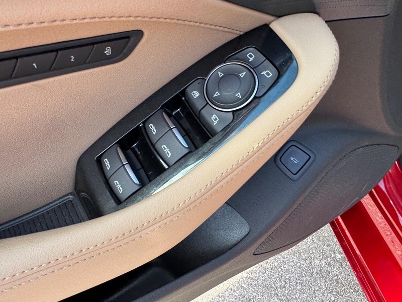 Cadillac CT5 Vehicle Full-screen Gallery Image 16