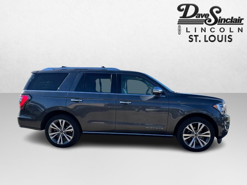 Ford Expedition Vehicle Full-screen Gallery Image 04