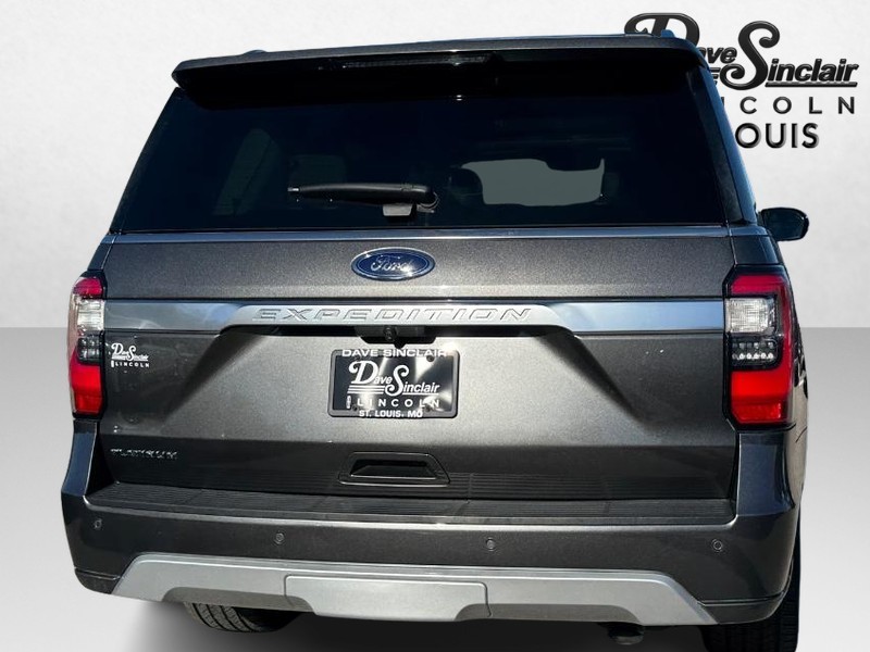 Ford Expedition Vehicle Full-screen Gallery Image 06