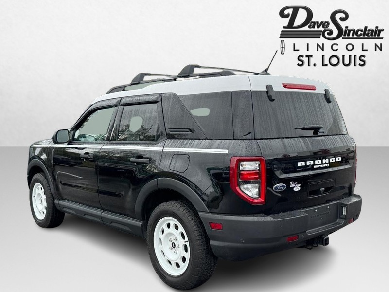 Ford Bronco Sport Vehicle Full-screen Gallery Image 07