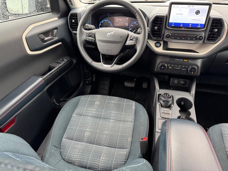 Ford Bronco Sport Vehicle Full-screen Gallery Image 12