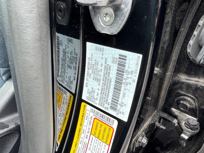 Ford Bronco Sport Vehicle Full-screen Gallery Image 23