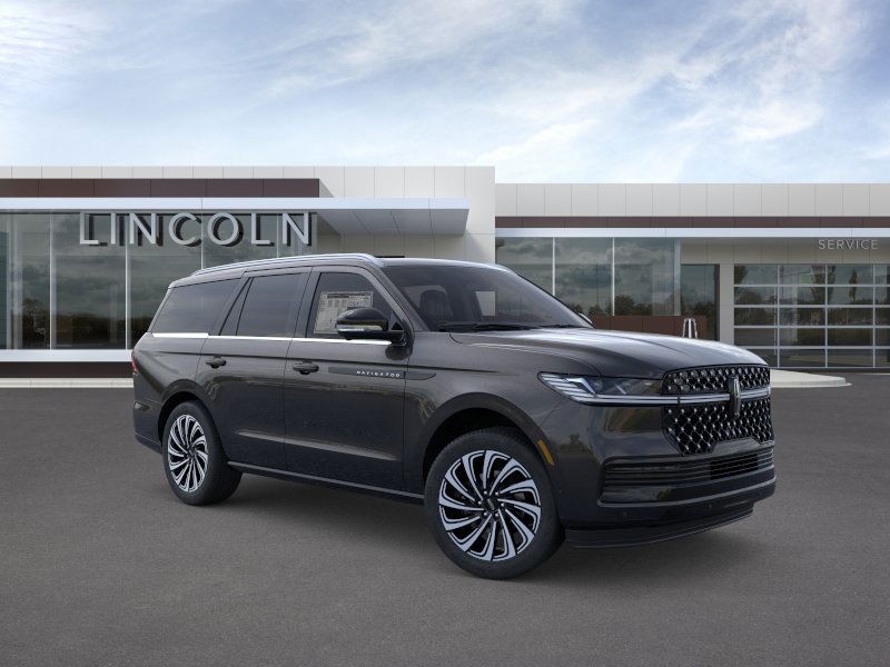 Lincoln Navigator Vehicle Full-screen Gallery Image 07