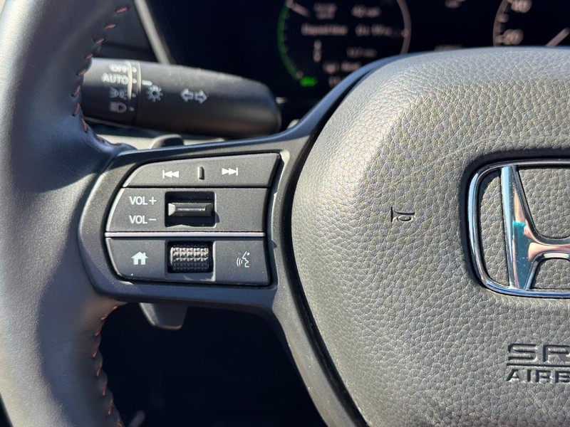 Honda CR-V Hybrid Vehicle Full-screen Gallery Image 20