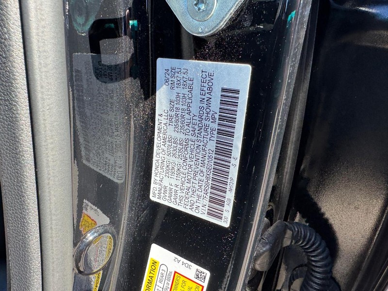 Honda CR-V Hybrid Vehicle Full-screen Gallery Image 25