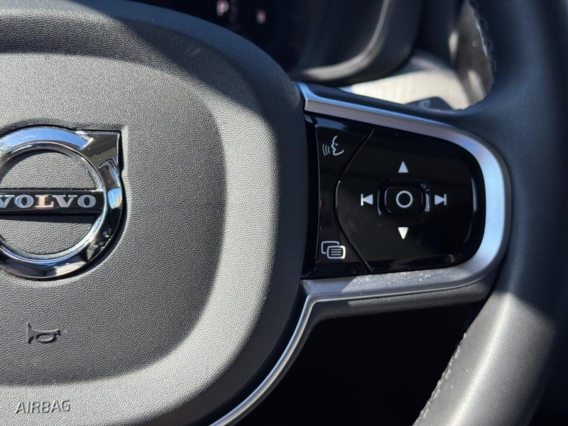 Volvo XC60 Vehicle Full-screen Gallery Image 20