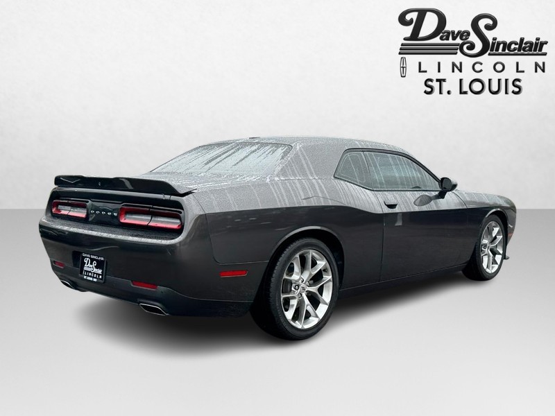 Dodge Challenger Vehicle Full-screen Gallery Image 05